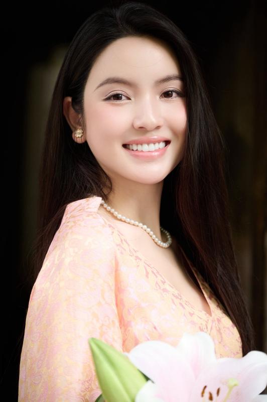 Vợ Quang Hải tung bộ ảnh 