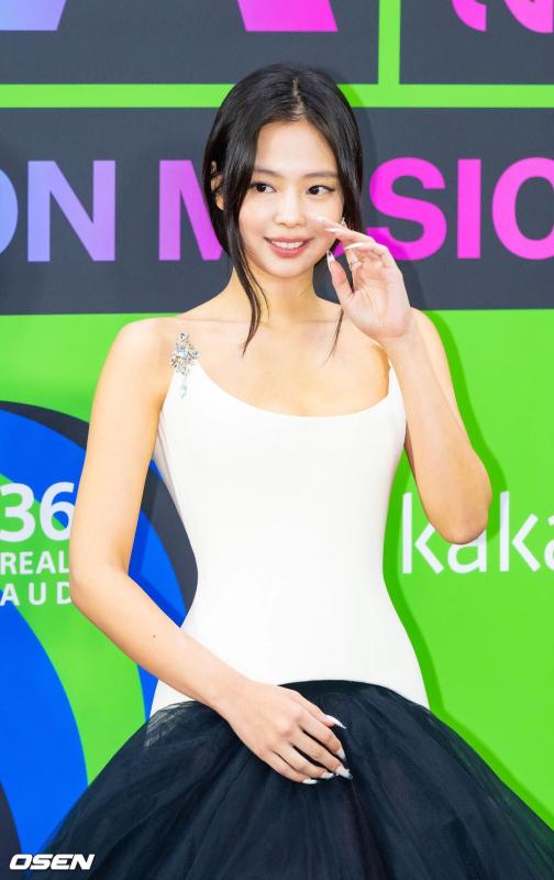 Jennie quyết làm cô dâu, “quét sạch” MMA sau 7 năm- Ảnh 5.