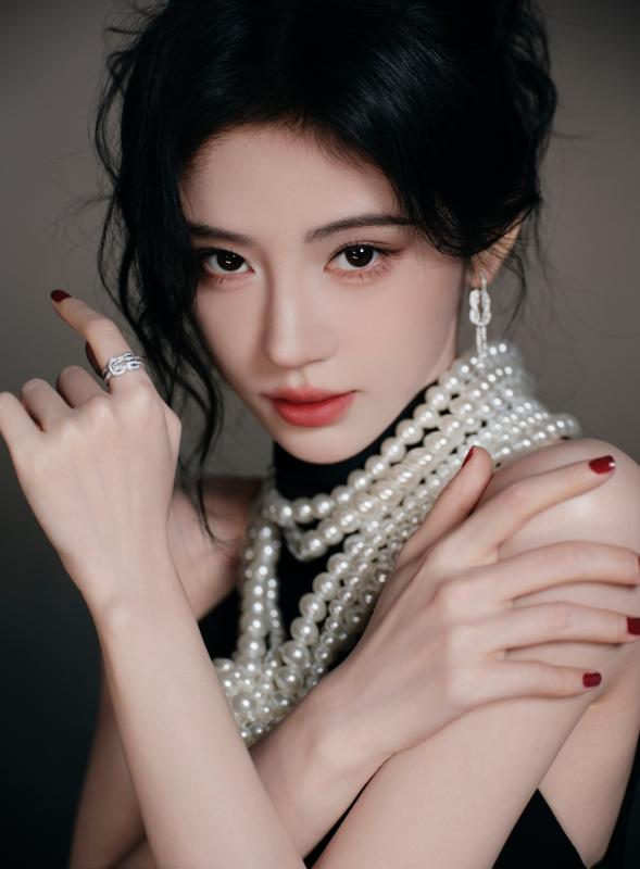Chê ai thì chê chứ chê mỹ nhân này là dở: Đẹp đến điên đảo chúng sinh, cả thế giới phải tương tư- Ảnh 2.