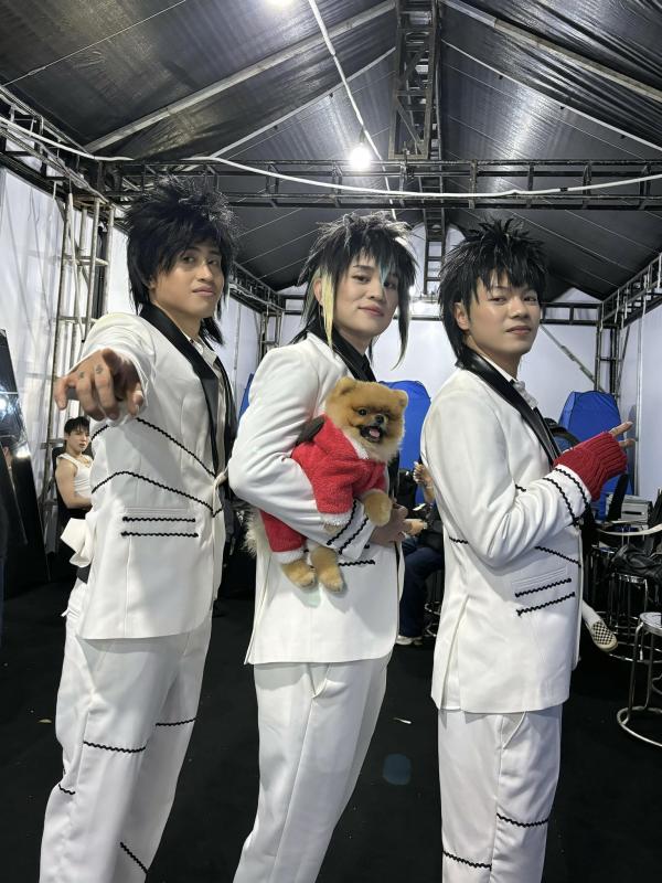 Buổi tổng duyệt "bất ổn" trước thềm concert Anh Trai Say Hi: Á quân thì "đội bàn", Avatar chạy nhông nhông trên sân khấu- Ảnh 4.