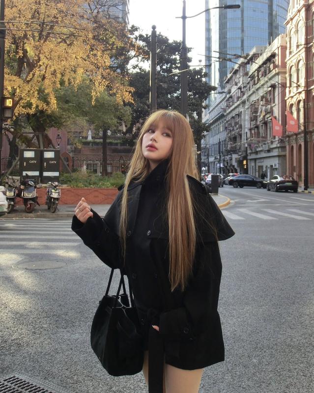 Vắng Gil Lê, Xoài Non biến thành Lisa lúc nào không hay- Ảnh 2.