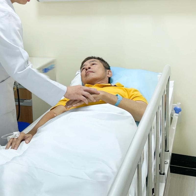 Tình trạng của nghệ sĩ Tấn Beo sau đột quỵ não- Ảnh 2.