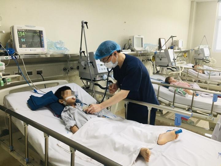 Trẻ tiêm vaccine viêm não Nhật Bản nhưng vẫn mắc, bác sĩ chỉ sai lầm từ bố mẹ- Ảnh 1.