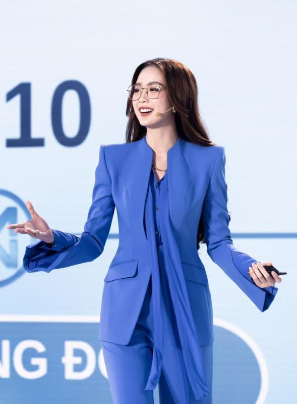 Cô mọt sách quê Cần Thơ có nhan sắc số 1 lục địa: Hào quang học bá toả sáng mọi khung hình- Ảnh 3.