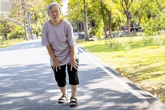 Có 2 dấu hiệu đi lại này thì cảnh giác bệnh suy thận sắp "đến cửa"- Ảnh 3.