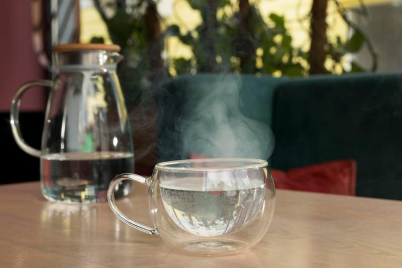 Cảnh báo: 2 loại nước âm thầm làm tăng nguy cơ ung thư, nhiều người Việt vẫn vô tư uống mỗi ngày- Ảnh 1.