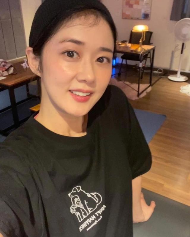Jang Na Ra U45 "chống già" đỉnh của chóp, làn da căng mọng collagen nhờ 1 loại rau bạt ngàn chợ Việt- Ảnh 8.