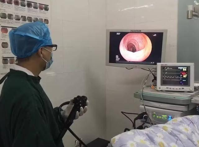 Những người bị ung thư đại trực tràng thường có 4 thói quen, hy vọng bạn không có thói quen nào trong số này- Ảnh 4.