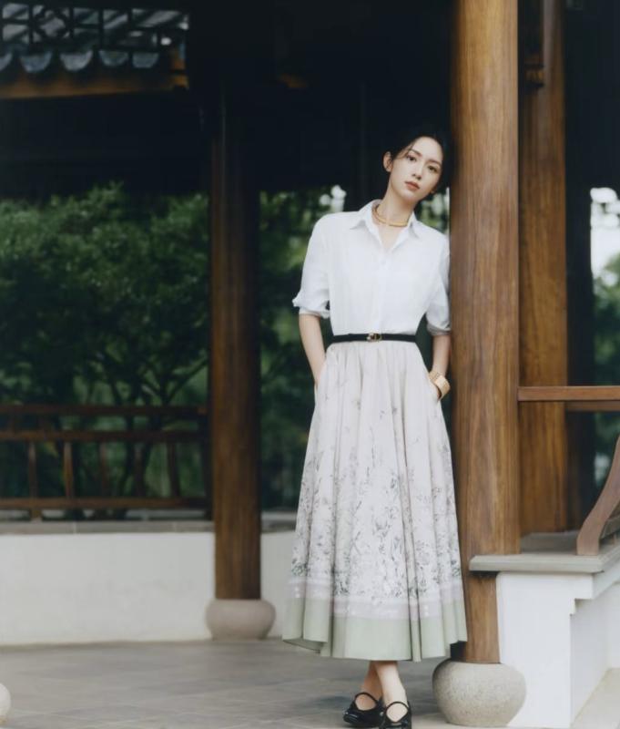 Đại sứ để chân trần giữa thời tiết âm 3 độ C, Dior hưởng lợi- Ảnh 14.