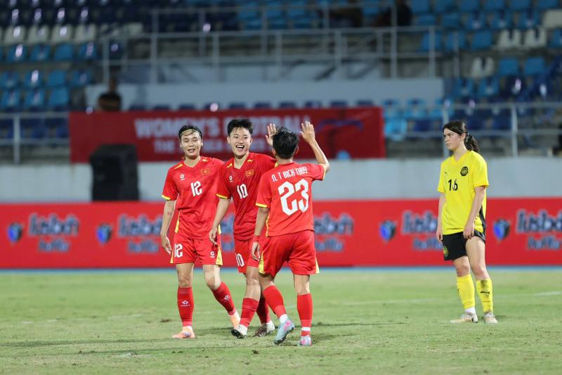 Đội tuyển Việt Nam thắng huỷ diệt 7-0 Malaysia tại SEA Games 33- Ảnh 2.