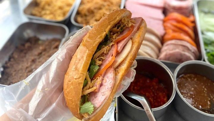 Liên tiếp các vụ ngộ độc bánh mì: Vì sao món ăn quen thuộc thành mối nguy sức khỏe?- Ảnh 1.
