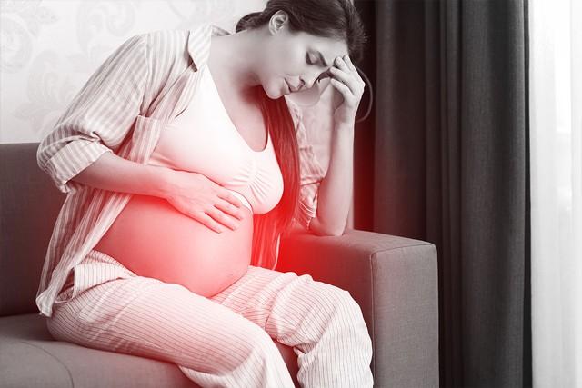 Mẹ bỉm 30 tuổi kể lại những dấu hiệu đầu tiên của cục máu đông đe dọa tính mạng trong thai kỳ: "Tôi bắt đầu run rẩy"- Ảnh 3.