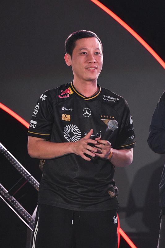 Những khoảnh khắc ấn tượng nhất sự kiện T1 đến Việt Nam: Thầy Giáo Ba solokill Faker, fan Việt tổ chức sinh nhật cho Oner- Ảnh 6.