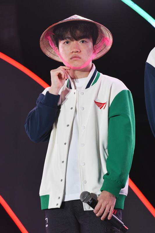 Những khoảnh khắc ấn tượng nhất sự kiện T1 đến Việt Nam: Thầy Giáo Ba solokill Faker, fan Việt tổ chức sinh nhật cho Oner- Ảnh 13.