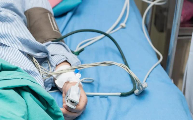 Viêm cơ tim: Đừng chủ quan, kể cả người trẻ khỏe- Ảnh 1.