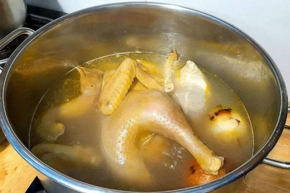 Bước làm thịt gà tưởng là sạch nhưng hoá ra ngược lại: Chuyên gia từ Mỹ đến Việt đều khuyên bỏ ngay- Ảnh 3.