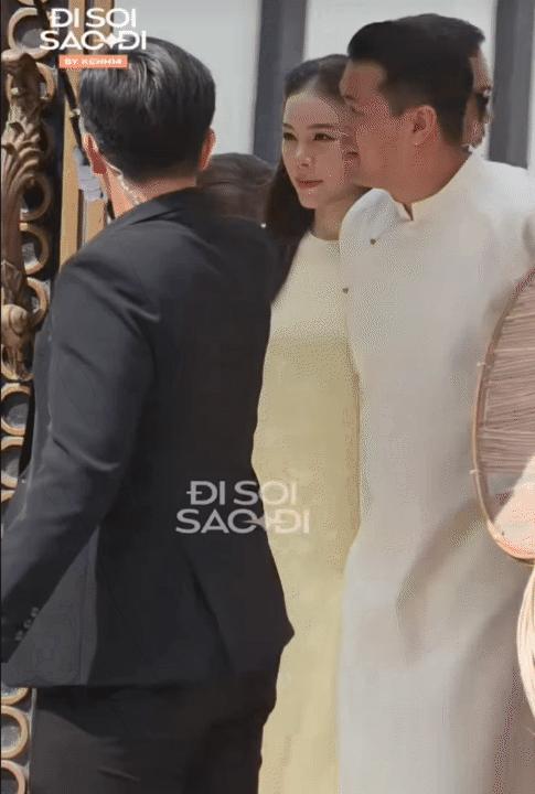 Đẳng cấp dâu hào môn: 4 tiêu chí chọn áo dài 