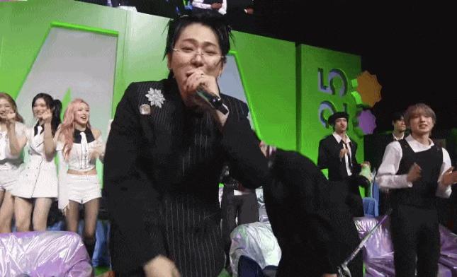 Gọi G-DRAGON là sứ giả hoà bình - cả Hàn Quốc chỉ có "anh Long" làm được điều này!- Ảnh 3.