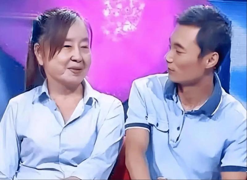 Cô gái 28 tuổi bỗng 