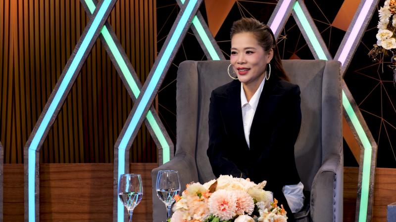Nữ ca sĩ sở hữu vài biệt thự ngàn mét vuông ở Mỹ và Việt Nam: "Đã qua thời phải chứng minh tôi là ai"- Ảnh 1.