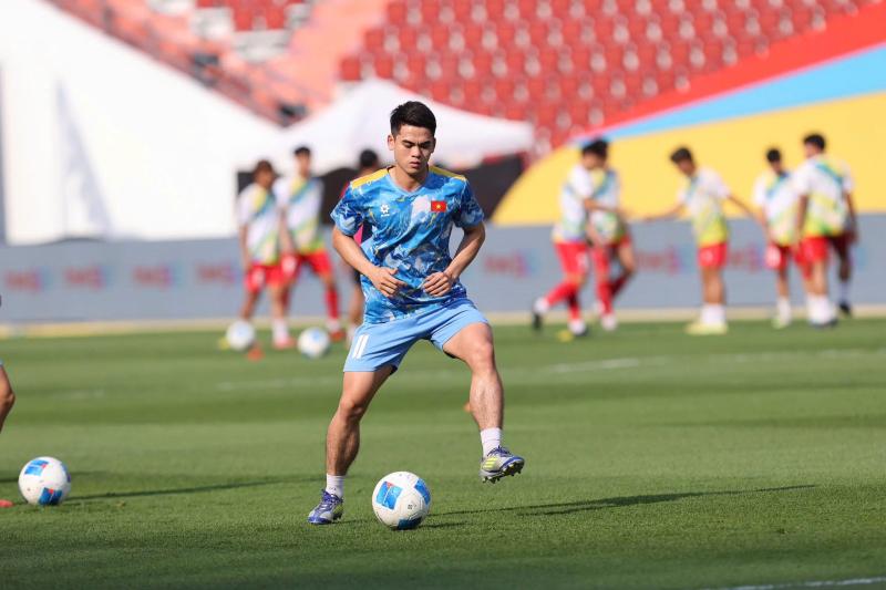Đình Bắc lập cú đúp, U22 Việt Nam chật vật thắng Lào 2-1: Đường đến HCV SEA Games 33 đầy gian nan- Ảnh 10.