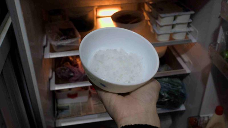 Để nắm muối vào tủ lạnh, công dụng "vàng 10", ai nghe thấy cũng muốn làm thử- Ảnh 1.