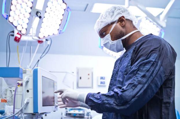 Làn sóng "siêu cúm" chưa từng có đang càn quét 1 quốc gia châu Âu- Ảnh 1.