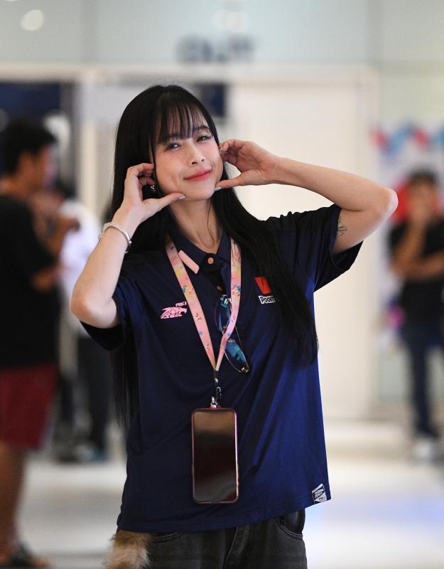 Hot girl thể thao sơ hở là đánh đấm, 20 năm càng bầm dập càng trẻ đẹp- Ảnh 2.