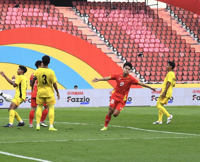 Trai đẹp U22 Việt Nam phong độ chói sáng 