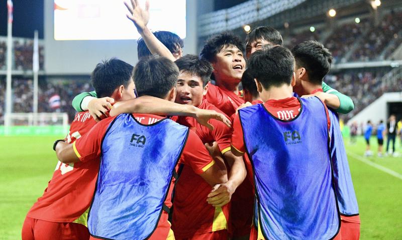 Tuyển thủ U22 Việt Nam gây sốt vì 