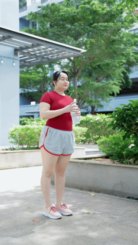 Ngọc nữ Vbiz tăng cân mất kiểm soát, bị trầm cảm hiện ra sao?- Ảnh 1.