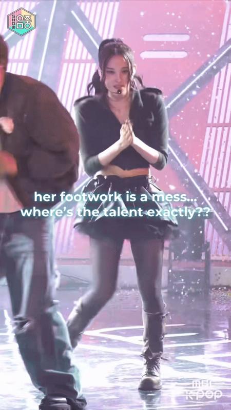 Idol trâm anh thế phiệt thua đúng robot, Jisoo (BLACKPINK) có đối thủ xứng tầm?- Ảnh 3.