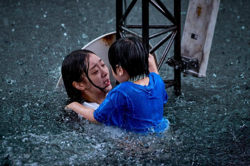 Lâu lắm rồi Hàn Quốc mới có phim top 1 toàn cầu chán như thế này!- Ảnh 2.