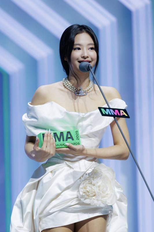MMA 2025: G-DRAGON quét sạch Daesang, Jennie - Rosé ai cũng có phần nhưng cấn nhất ở 1 điều- Ảnh 2.