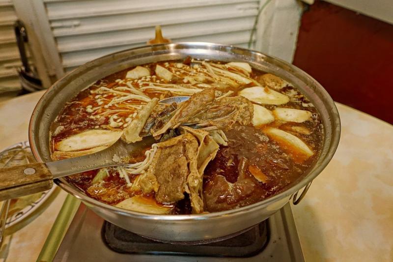 Người đàn ông bất ngờ tử vong sau khi ăn món vịt kho gừng- Ảnh 1.