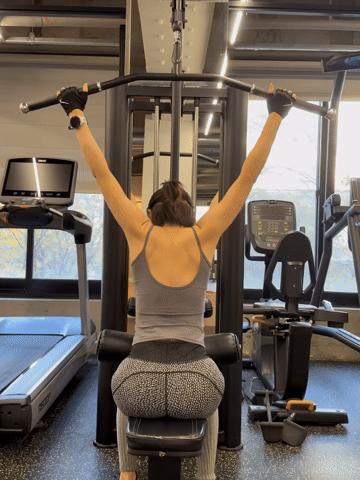 Đại mỹ nhân Son Ye Jin đã đẹp còn chăm tập gym, ngoài 40 body cực nuột nà, bảo sao Hyun Bin mê mệt- Ảnh 2.