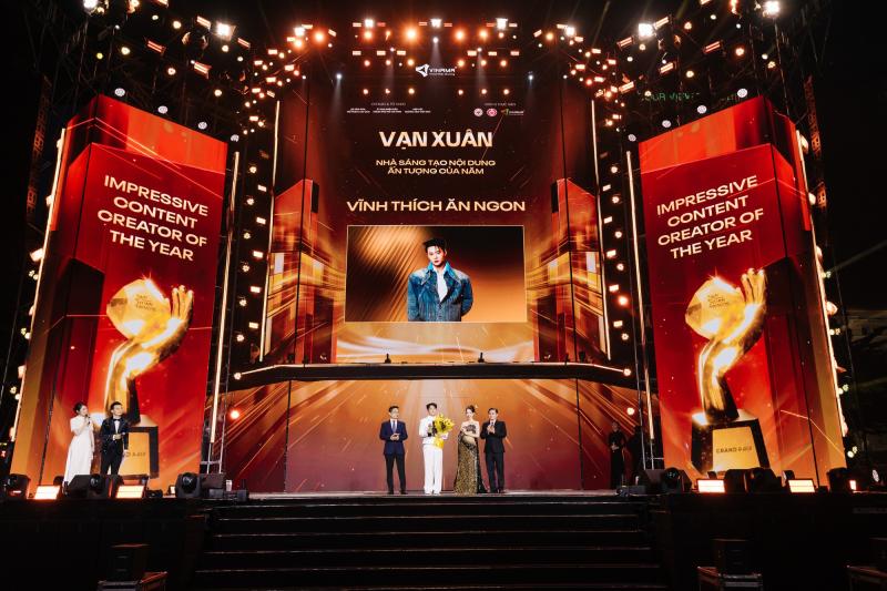 Mỹ Tâm được vinh danh Đại sứ quảng cáo - Thành tựu trọn đời tại Vạn Xuân Awards 2025- Ảnh 3.