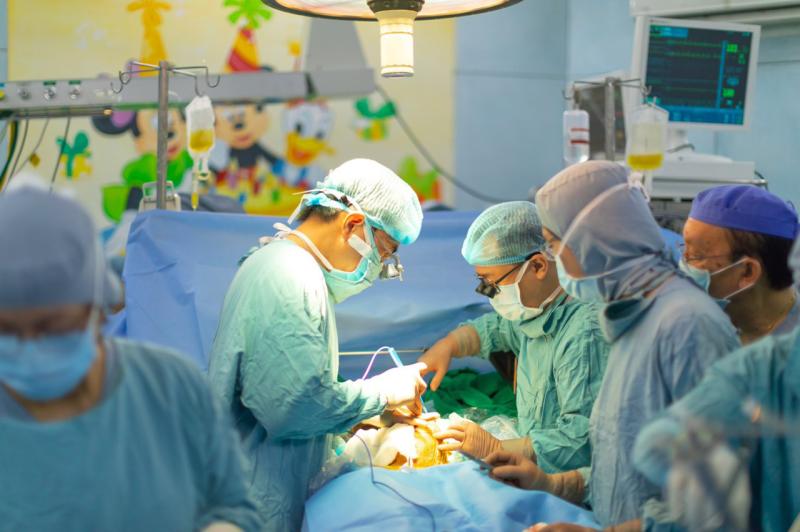 Hơn hai thập kỷ ghép tạng nhi, hàng chục trẻ em được cứu sống- Ảnh 1.