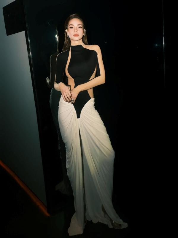 Hồ Ngọc Hà mặc váy 300 triệu giống Lisa- Ảnh 1.