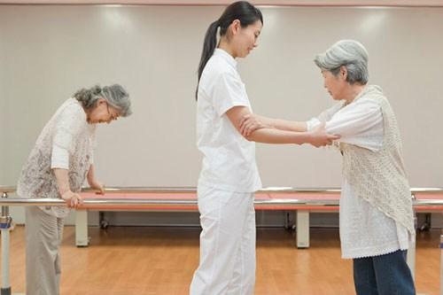 Y tế tại nhà và chăm sóc từ xa: Sự dịch chuyển của hệ thống chăm sóc sức khỏe hiện đại trong kỷ nguyên số- Ảnh 5.