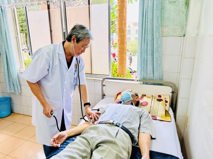 Từ 1/1/2026, hai trường hợp được hưởng 100% bảo hiểm y tế khi khám chữa bệnh- Ảnh 1.