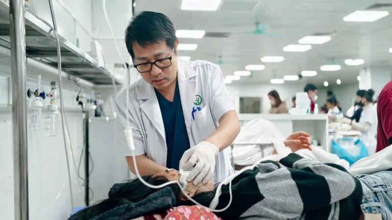Thông tin chi tiết 7 nạn nhân vụ lật ô tô ở Lào Cai đang điều trị tại BV Việt Đức- Ảnh 2.