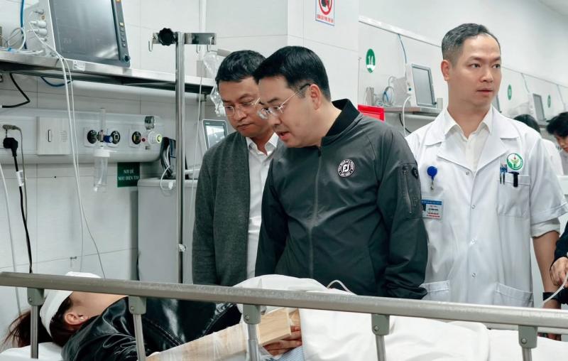 Thông tin chi tiết 7 nạn nhân vụ lật ô tô ở Lào Cai đang điều trị tại BV Việt Đức- Ảnh 8.