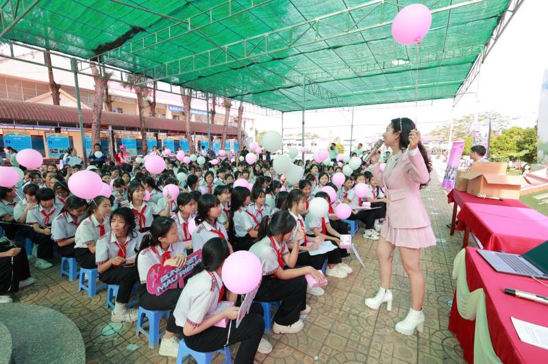 Hơn 8.000 nữ sinh được trang bị kỹ năng sức khỏe sinh sản, phòng chống xâm hại- Ảnh 6.