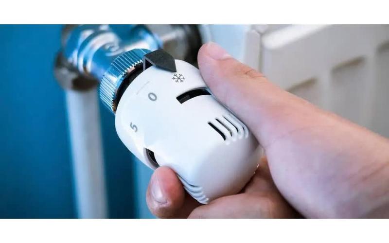 Vì sao không nên bật máy sưởi suốt đêm?- Ảnh 1.