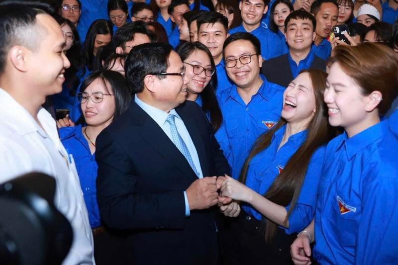 Cháu gái của Thiếu tá quân đội: Sở hữu MV đỉnh nhất 2025, được Thủ tướng khen ngợi- Ảnh 7.