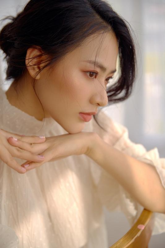 Mỹ nhân Việt được khen đẹp hơn cả Lưu Diệc Phi và Baifern Pimchanok, chiếm hết may mắn trên đời nhưng vẫn thiếu 1 điều- Ảnh 1.
