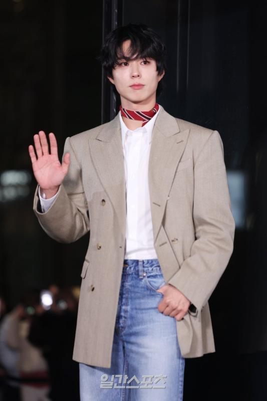 Bộ 3 đỉnh lưu nhan sắc V - Suzy - Park Bo Gum lại phá đảo event Celine!- Ảnh 12.