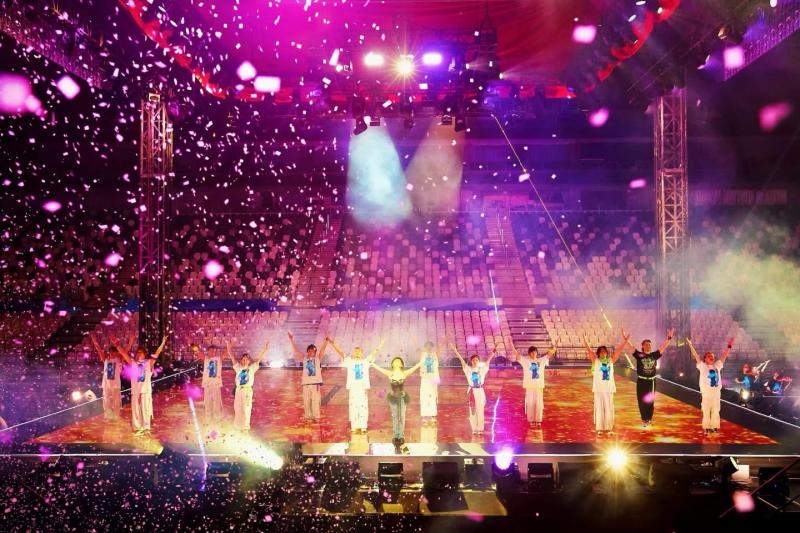 Nữ ca sĩ hạng S đột ngột bị huỷ show, concert không một ai đến- Ảnh 6.