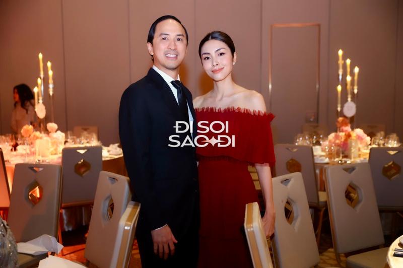 Đại tiệc sao trong đám cưới Tiên Nguyễn: Hà Tăng - Linh Rin đẹp ngây ngất, Tóc Tiên lẻ bóng đến dự- Ảnh 1.